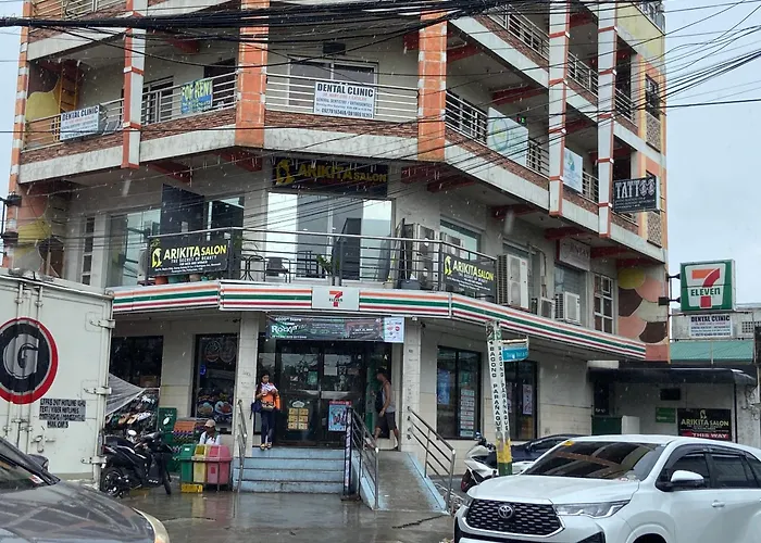 Hungary109 Service Near Airport At Kassel Residences Apartamento Manila
